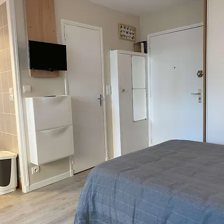 Confort En Face Des Thermes - Loggia, Clim, Parking - - Fr-1-553-243 شقة